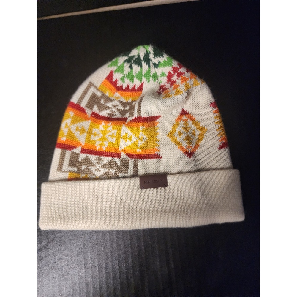 Pendleton Southwestern Geometric Knit Beanie Cream Wool Blend Leather Logo Hat